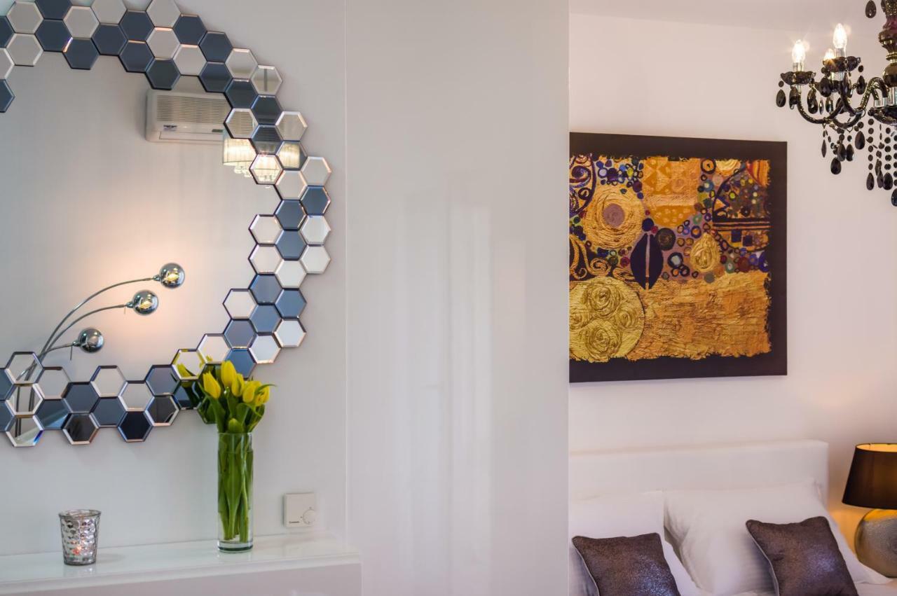 Studio Apartment K & K With Free Garage Zadar Bagian luar foto
