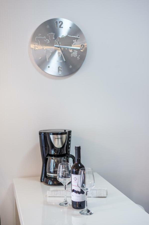 Studio Apartment K & K With Free Garage Zadar Bagian luar foto